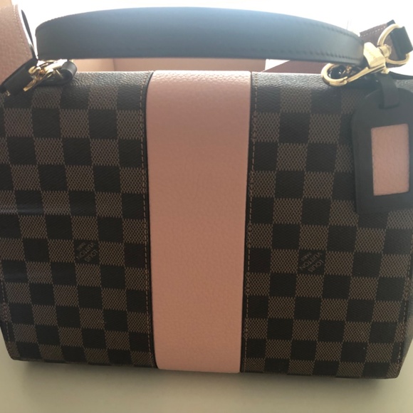 Louis Vuitton Handbag - Picture 6 of 8